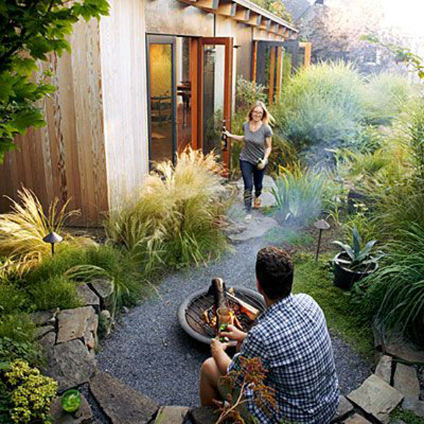 side-garden-with-firepit