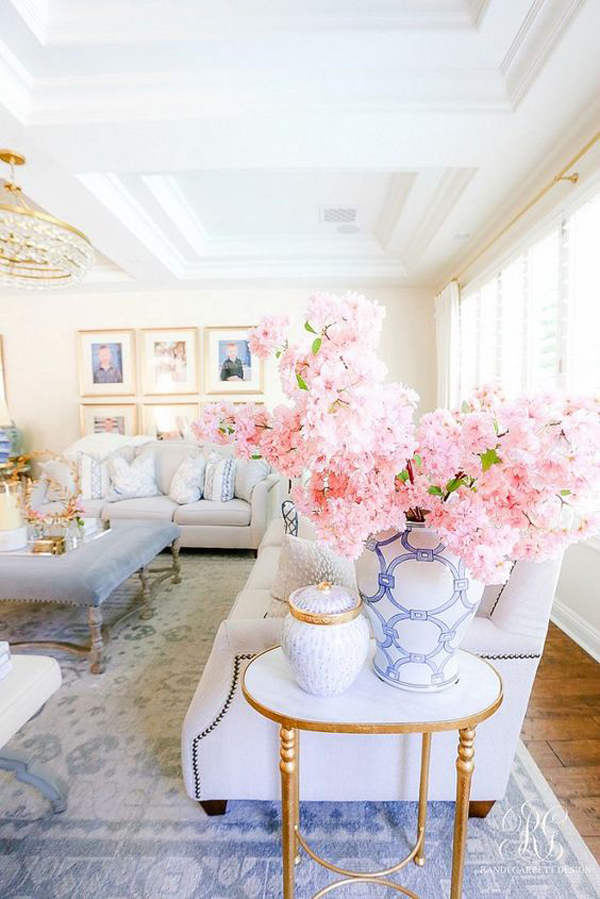 pretty-spring-living-room-with-floral-vases