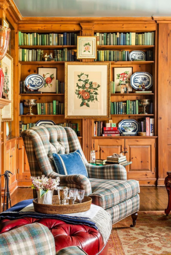 classic-wood-bookshelf-cabinet