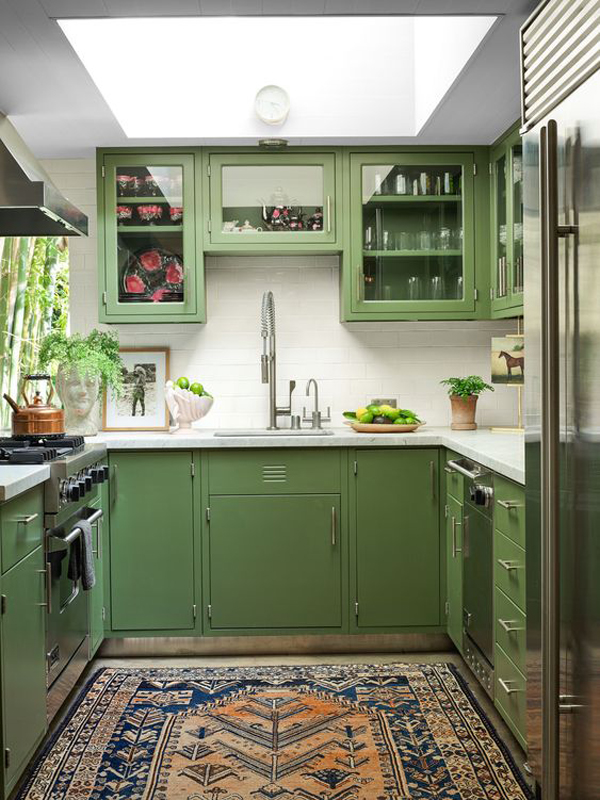 midcentury-modern-green-color-trend-for-kitchen