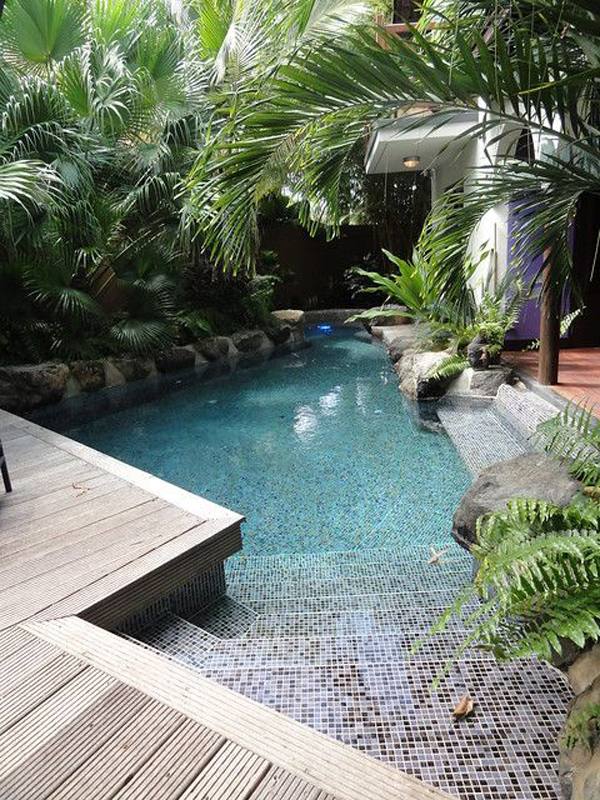 natural-backyard-pool-deck-ieas