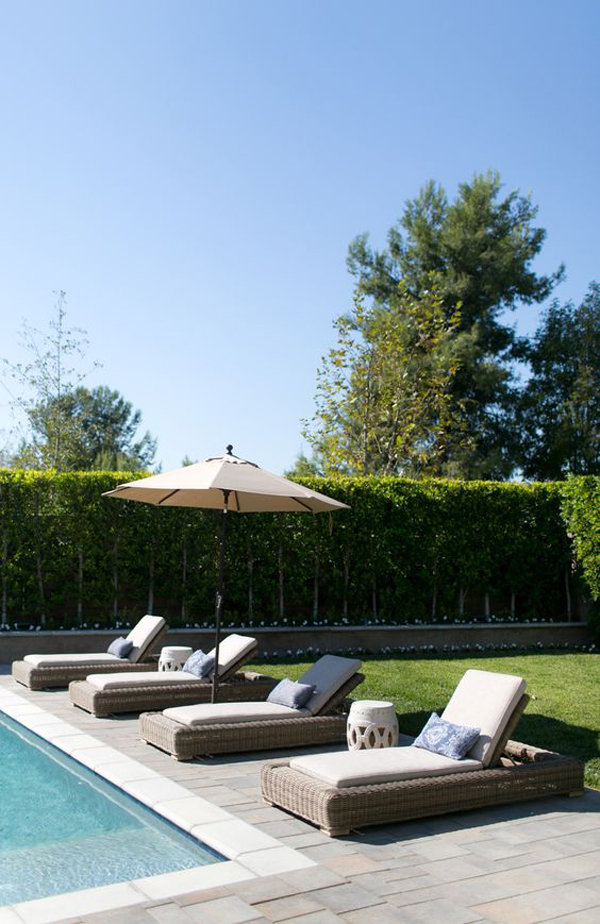 outdoor-pool-deck-ideas-for-summer-season