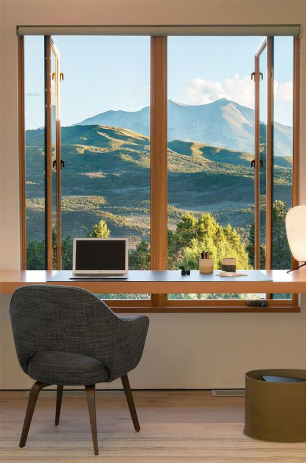 amazing-workspaces-with-mountain-views