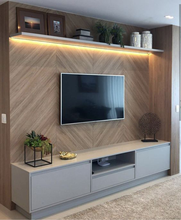 20 Minimalist TV Backdrop With Wood Accents | HomeMydesign