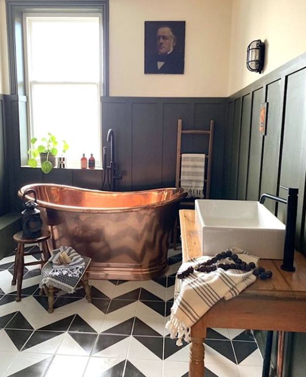 vintage-bathroom-style-with-copper-tub