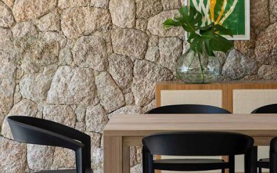 awesome-natural-stone-dining-wall