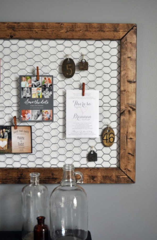 diy-chicken-wire-bulletin-board