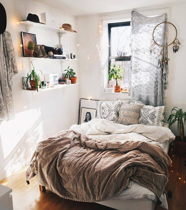 easy-diy-cozy-bedroom-decor