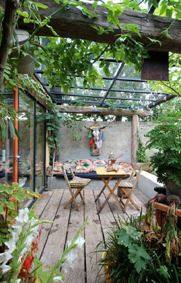 family-friendly-patio-deck-garden