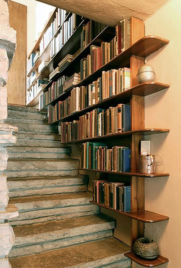 vintage-staircase-with-bookshelves