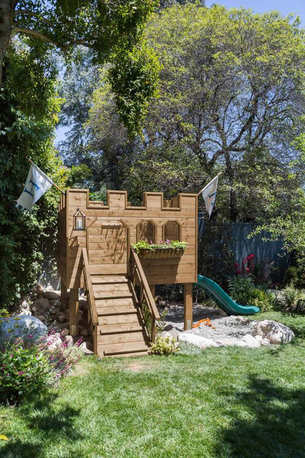 wood-diy-backyard-castle-playhouses