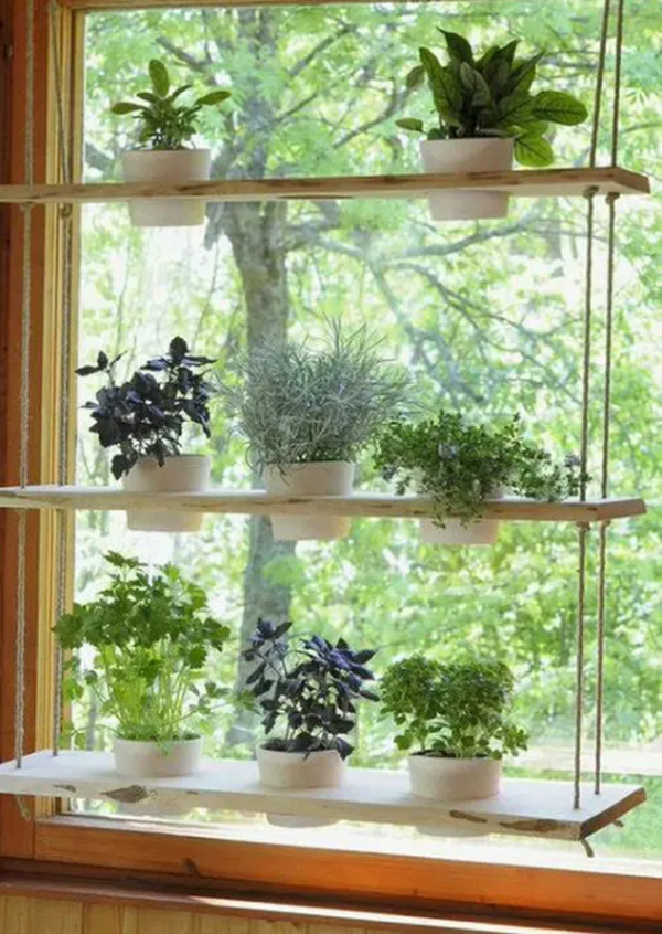 wooden-hanging-window-garden-decor