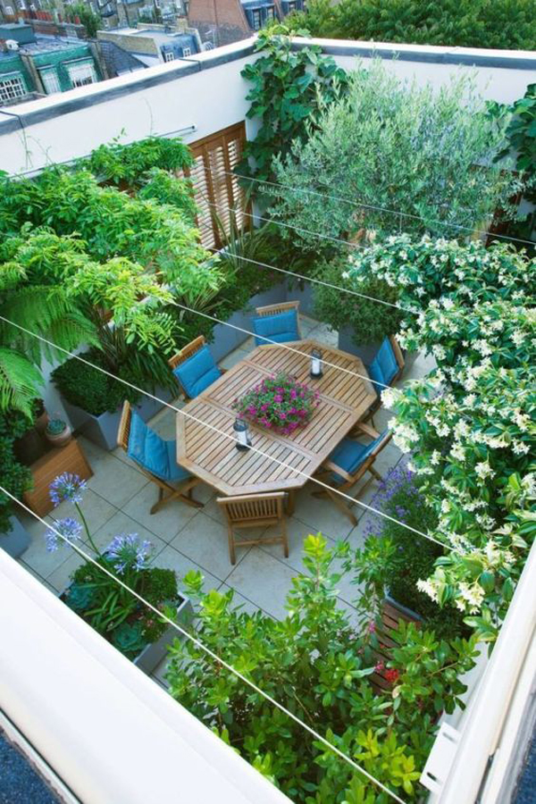 small-rooftop-garden-with-dining-areas