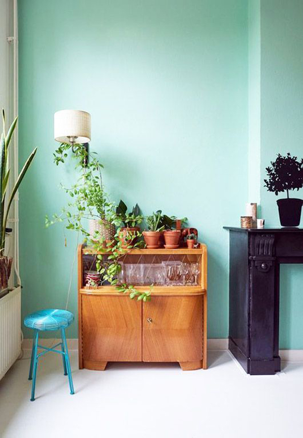 bright-mint-green-wall-ideas