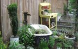 classic-bathtub-gardenpond-with-landscapes