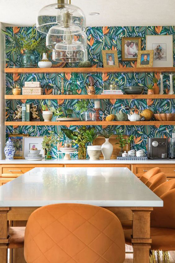 27 Cool And Aesthetic Kitchen Wallpaper Ideas | HomeMydesign