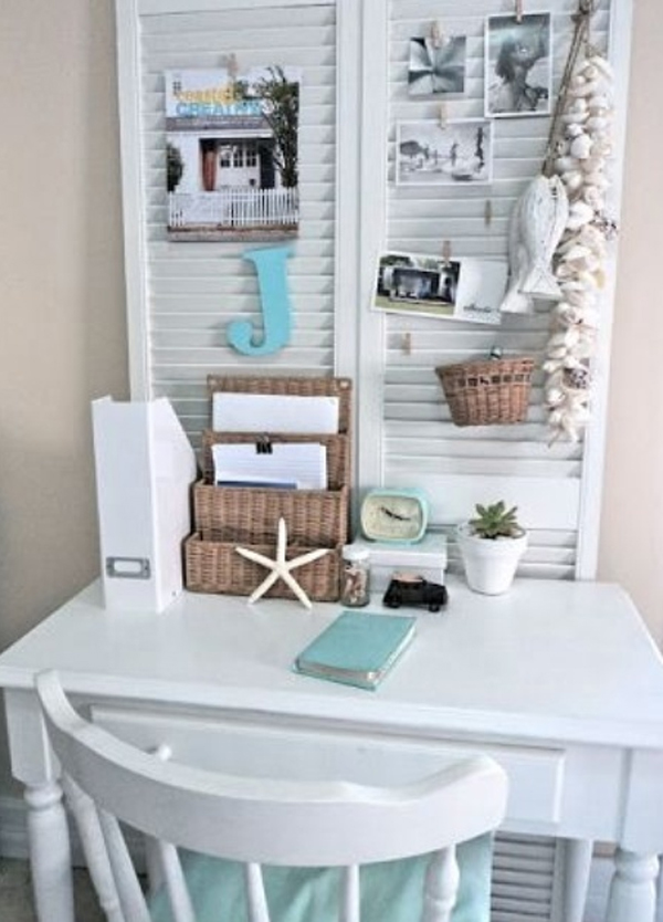 small-beach-office-desk-design