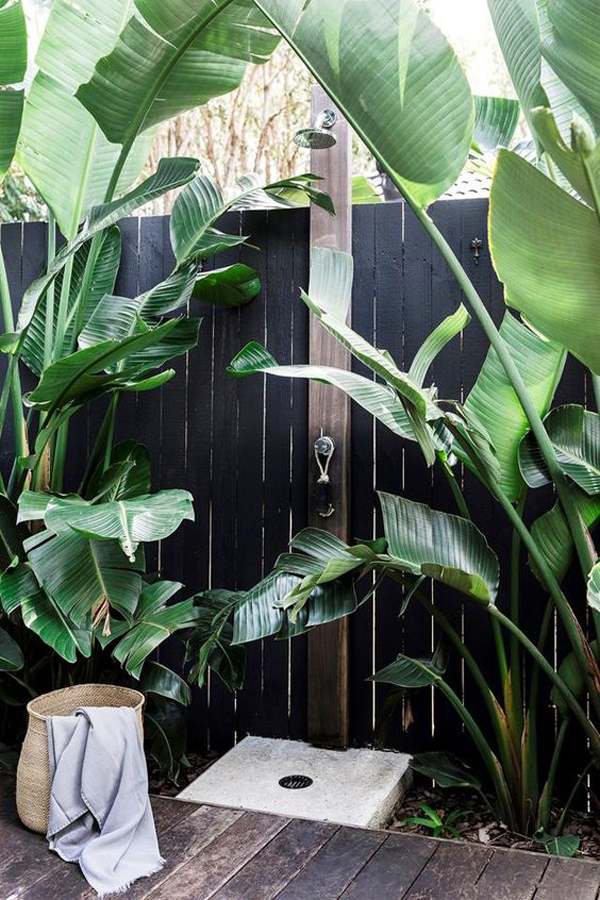 coastal-garden-with-outdoor-shower-design