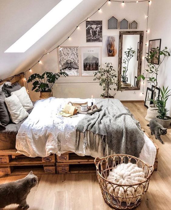 loft-bohemian-bedroom-with-wooden-element