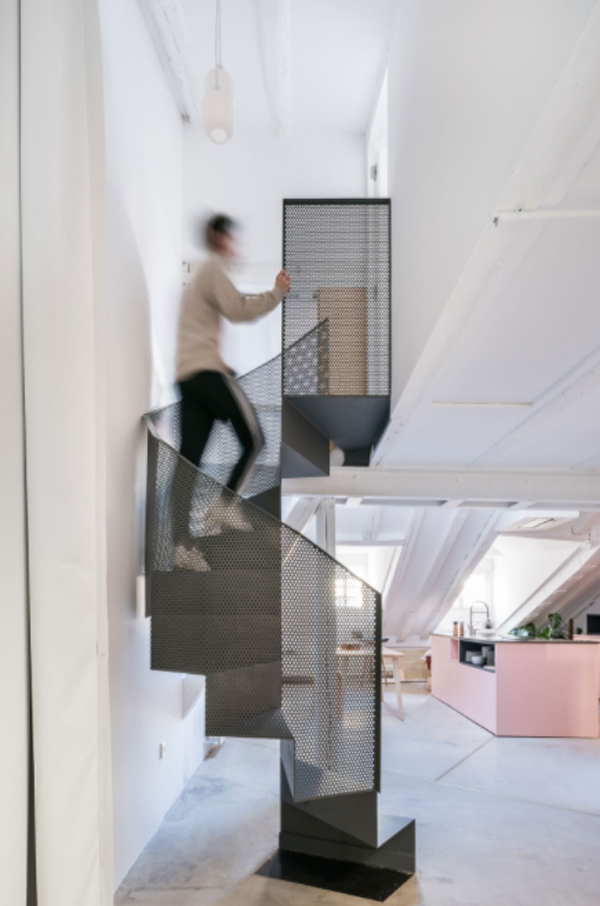 metal-spiral-staircase-design-for-indoor