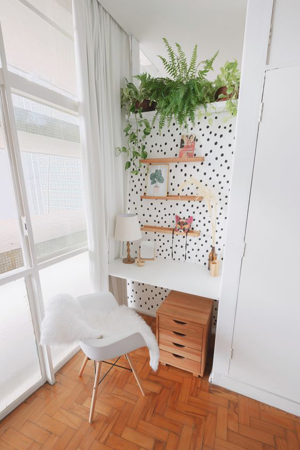 tiny-home-office-with-polkadot-accent-walls