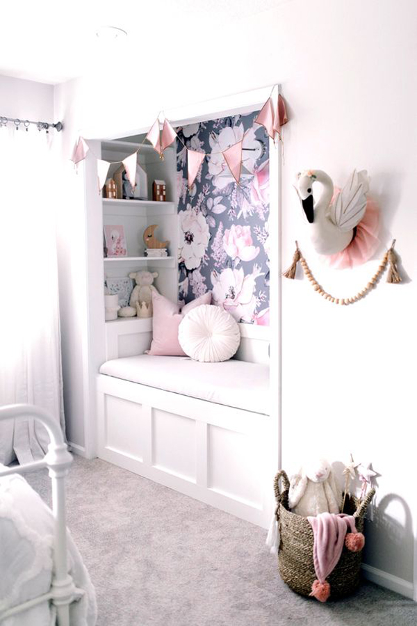 cute-closet-reading-nook-for-little-girl