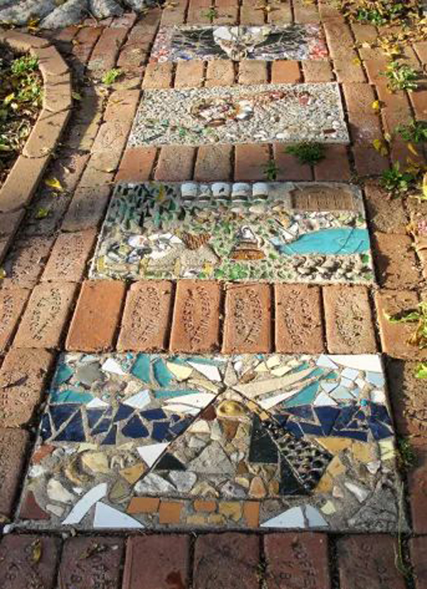 diy-garden-mosaic-path