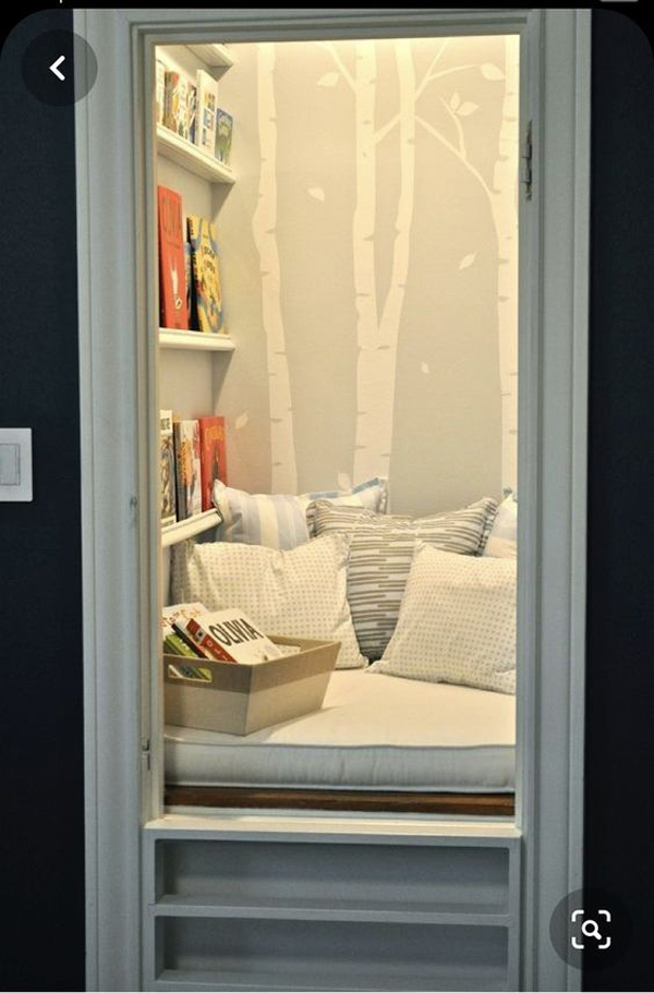 secret-closet-reading-nook-for-kids