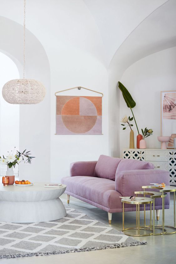 super-chic-living-room-with-lilac-color