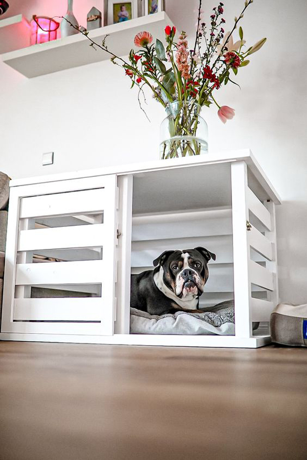 white-dog-kennel-with-flower-vases