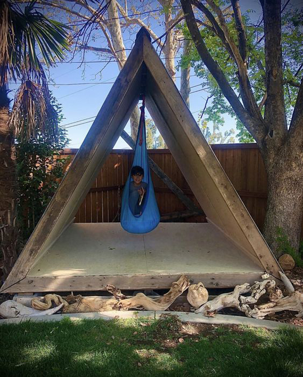 backyard-A-Frame-playhouses-with-swing