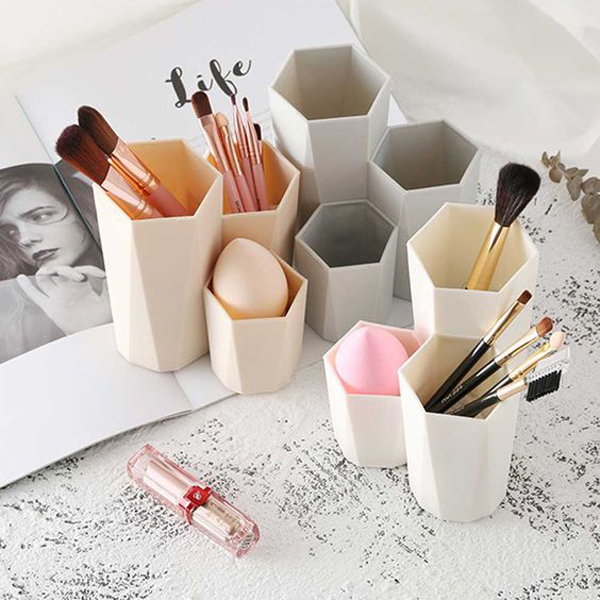 hexagon-brush-makeup-storage-ideas