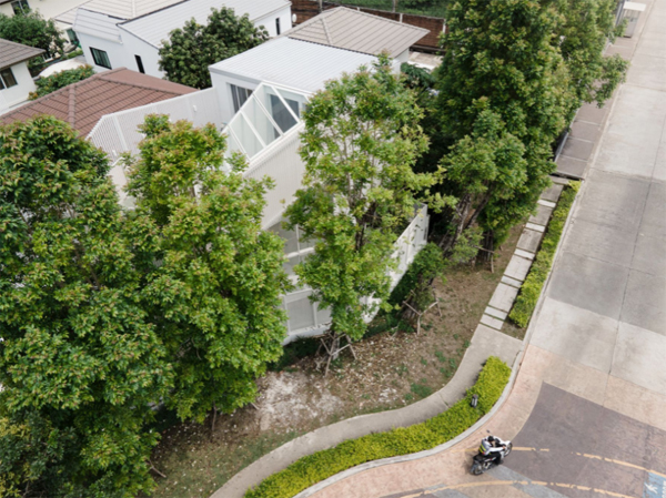 house-cover-street-view