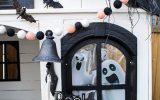 outdoor-halloween-playhouses-with-ghost-in-the-window