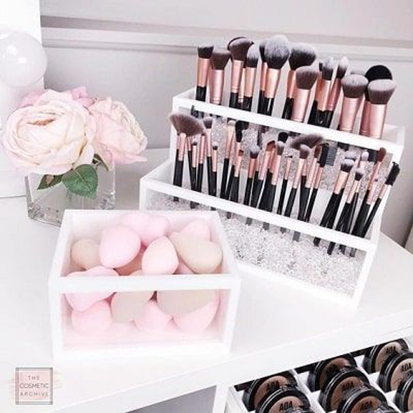 pretty-pink-makeup-organizer