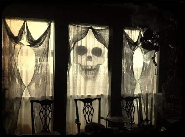 spooky-halloween-window-curtains