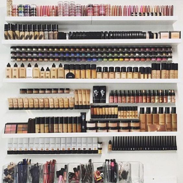 trendy-makeup-rack-organizer