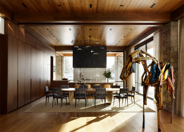 wood-dining-room-design-with-horse-art-display