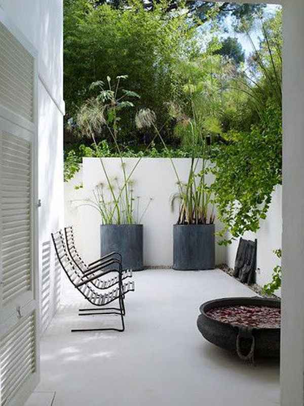 clean-and-minimalist-front-porch-with-plants
