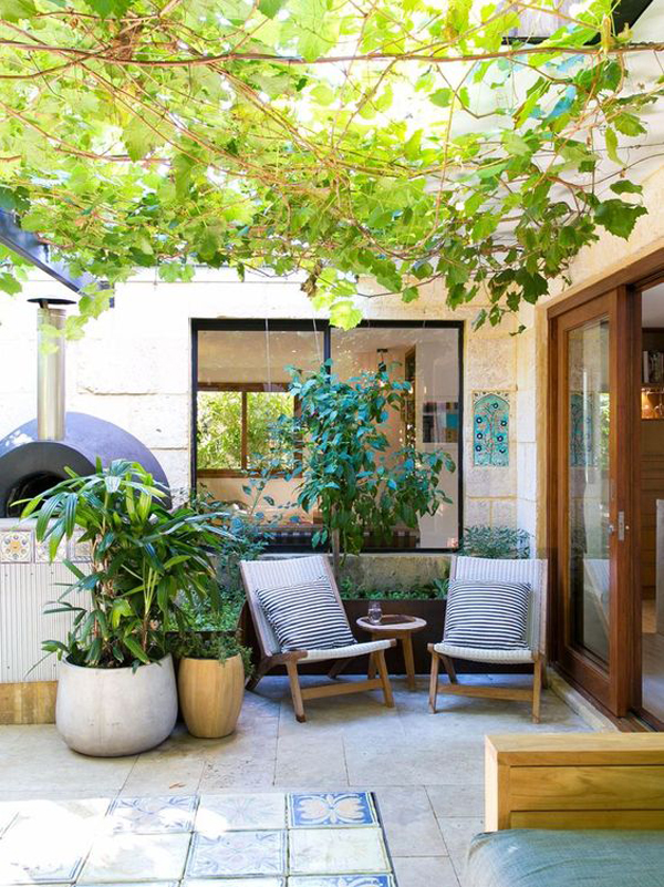 cozy-patio-with-tree-garden-roof