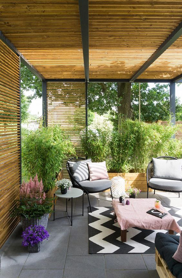 indoor-outdoor-patio-design-with-plant-barrier