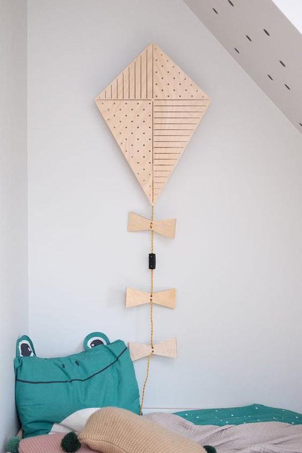 kite-plywood-wall-lamp-design
