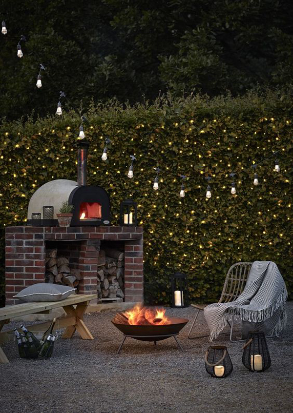 beautiful-outdoor-fire-pits-with-garden-fence