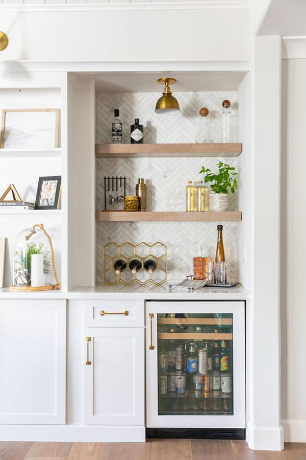 built-in-mini-bar-in-the-kitchen