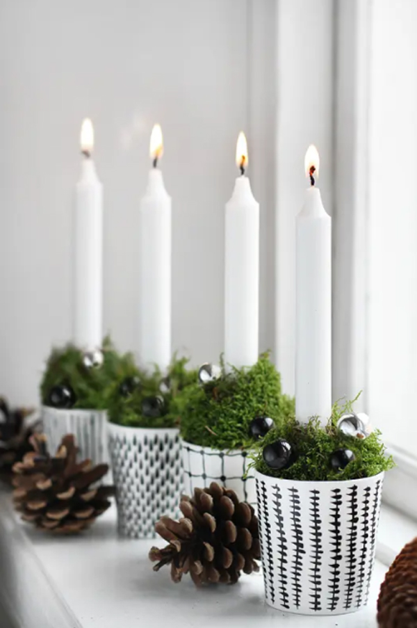 christmas-window-candle-pots