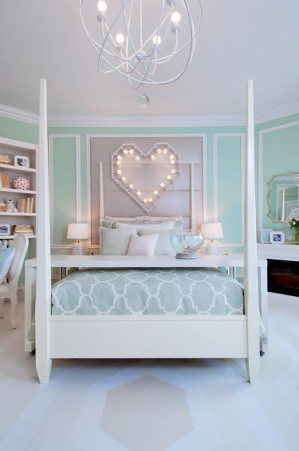 contempory-girl-bedroom-with-love-wall-lamp