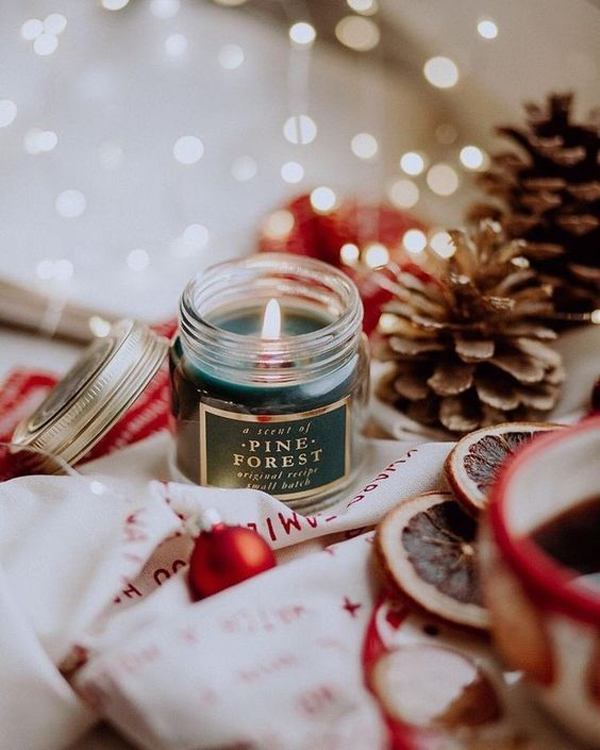 cozy-christmas-candle-light-for-aromatherapy