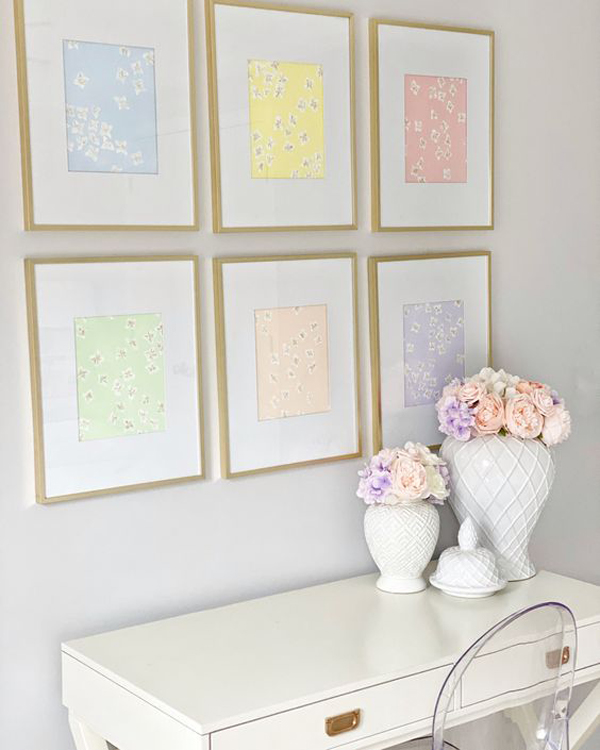 floral-art-bedroom-gallery-wall-with-pastel-color