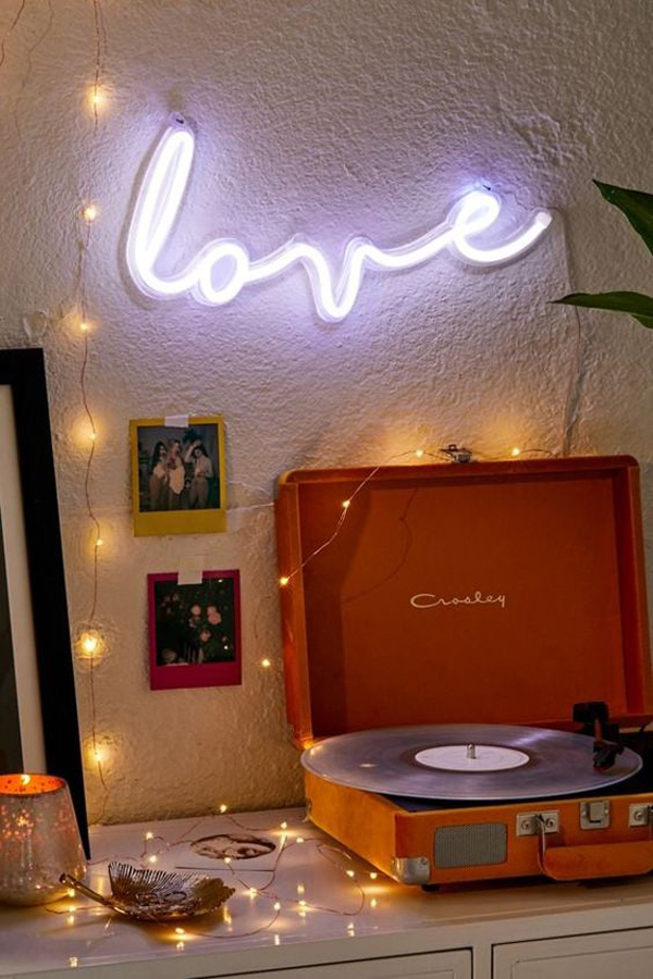 love-led-neon-sign-for-teen-girl-room