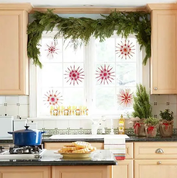 natural-christmas-window-garland